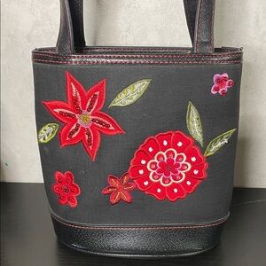 Liz Claiborne with Embroidery Flowers